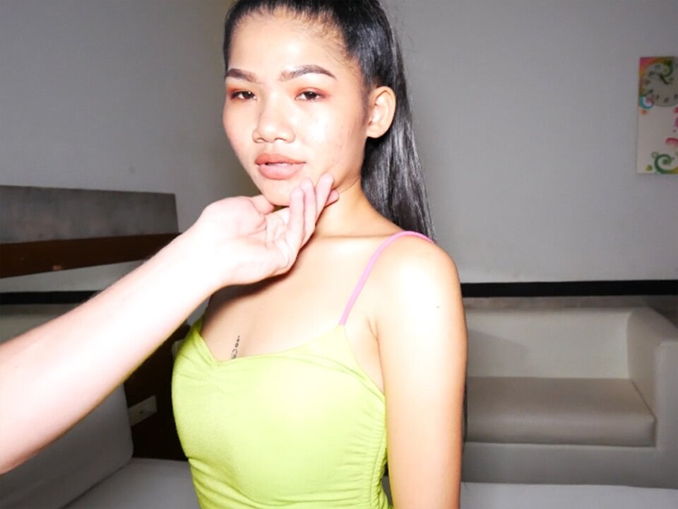 Zona Thai | Tiny Asian amateur teen hooker big foreign cock sucking and fucking